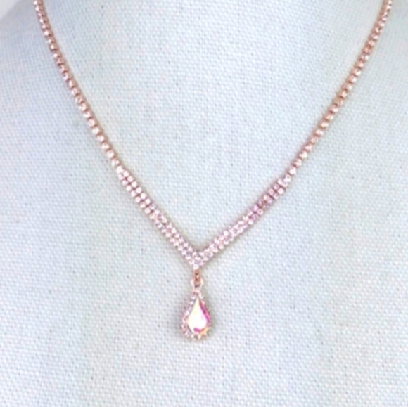 Rose Gold-Tone Priness Style Rhinestone Studded Chain Necklace - Picture 8 of 9